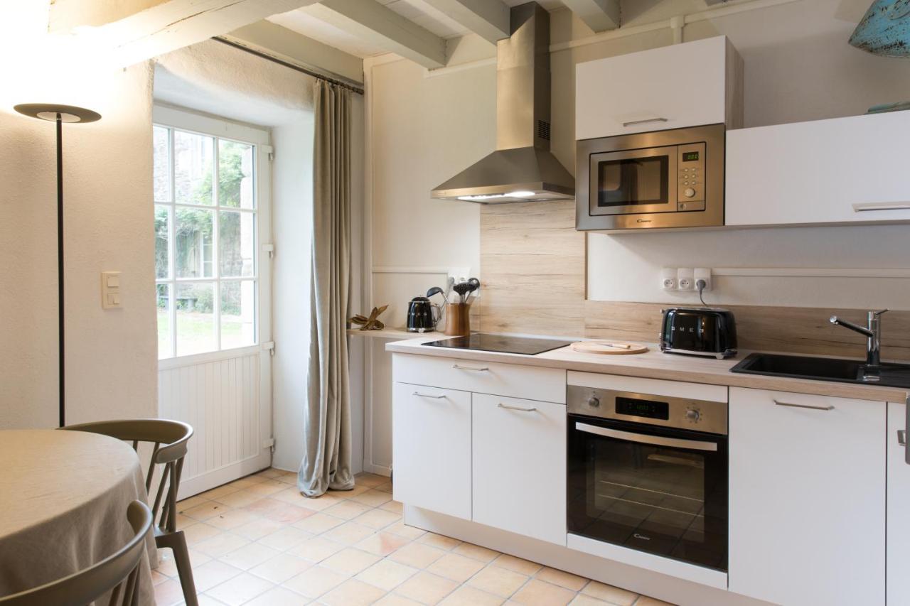 Manoir Du Vau D Arz Gites Et Chambres D Hotes Avec Piscine Malansac 외부 사진