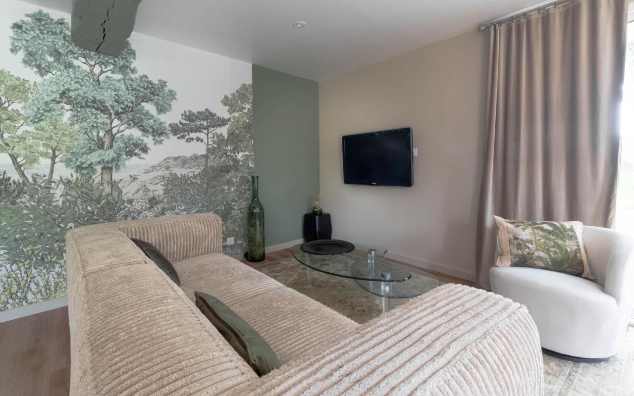 Manoir Du Vau D Arz Gites Et Chambres D Hotes Avec Piscine Malansac 외부 사진